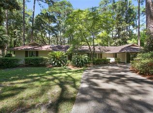 2 Deer Run Rd, Hilton Head Island, SC 29928