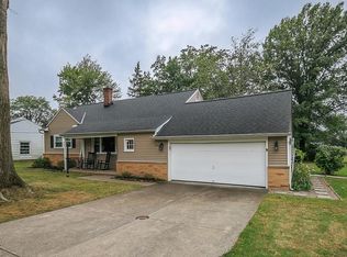 890 Millridge Rd, Highland Heights, OH 44143