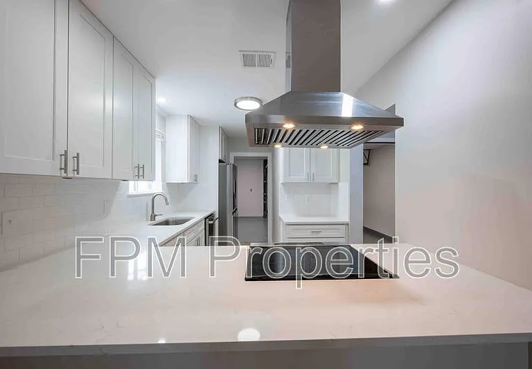 176 E Coast Dr — Photo 22