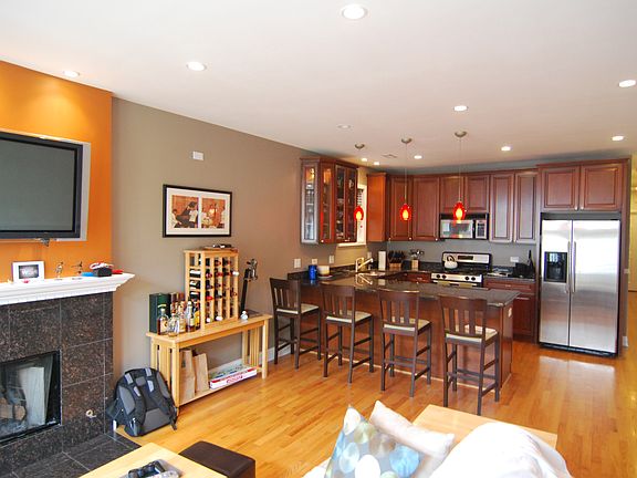 4th image of 1517 N Bosworth Ave APT 2