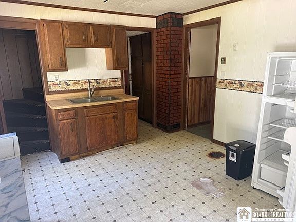 5th image of 17 Tew St