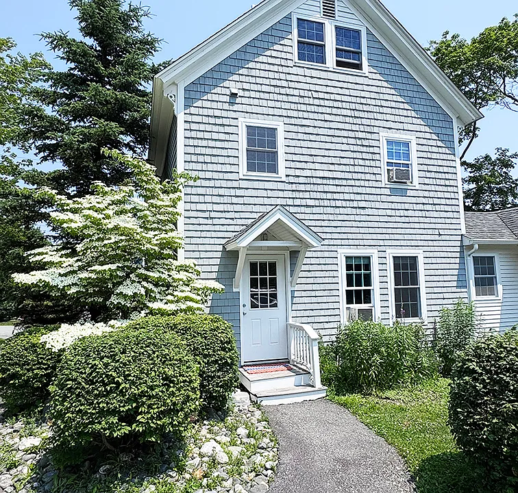 15 Warrenton St #2