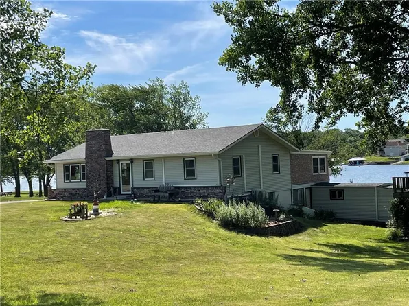 974 Lake Viking Ter, Altamont, MO 64620