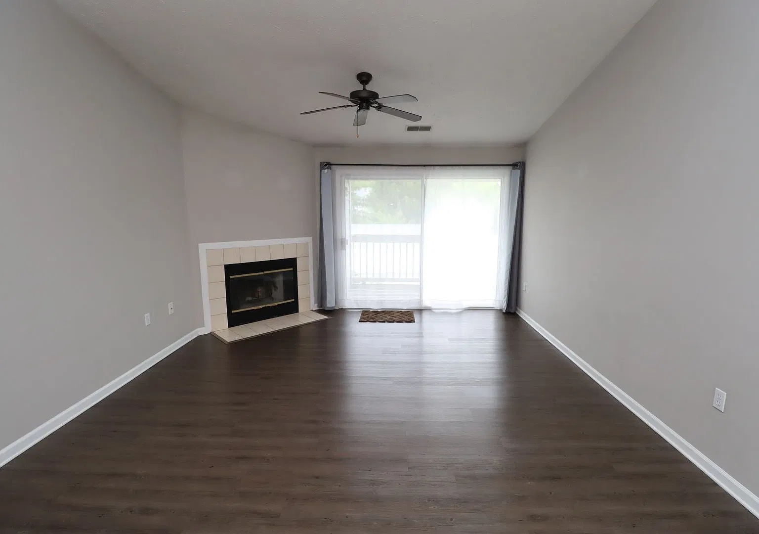 8112 Glenwillow Ln Unit 205 — Photo 1