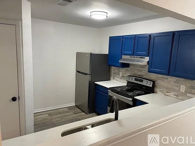 1904 Dickens Dr — Photo 11