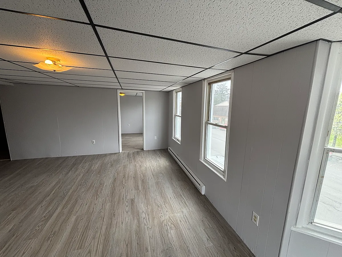 Building Photo - 52 W Ludlow St #9
