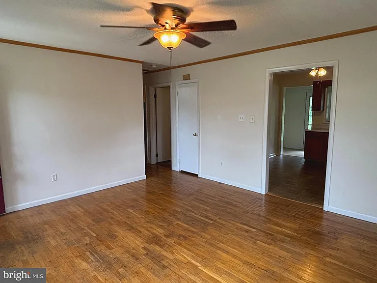 602 N Marshall St — Photo 5
