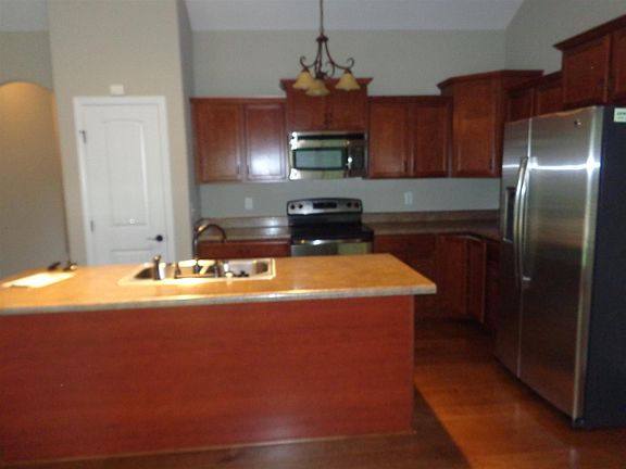 2nd image of 1296 Morstead Dr