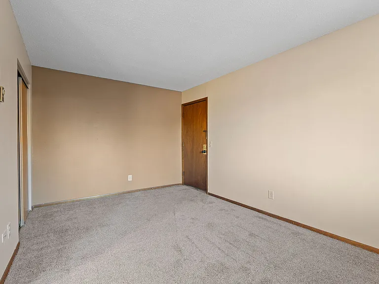 Summit Park Apartments — Photo 19