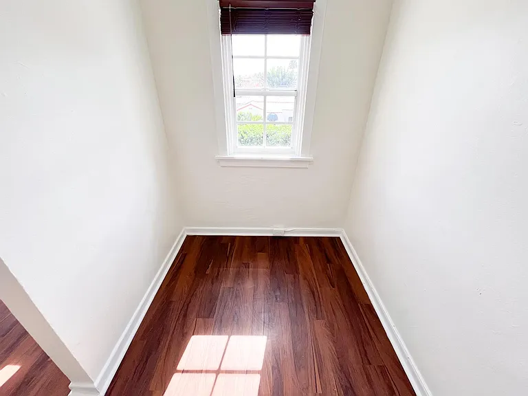 Park Place Apartments — Photo 20