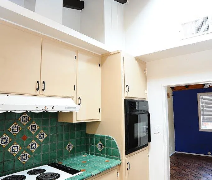3326 E Elida St — Photo 13