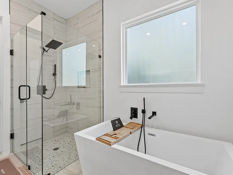 404 Cleaves St — Photo 17