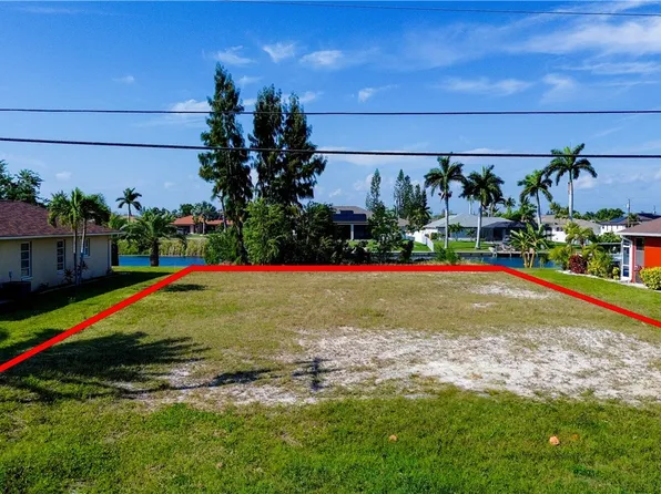 217 SE 21st St, Cape Coral, FL 33990