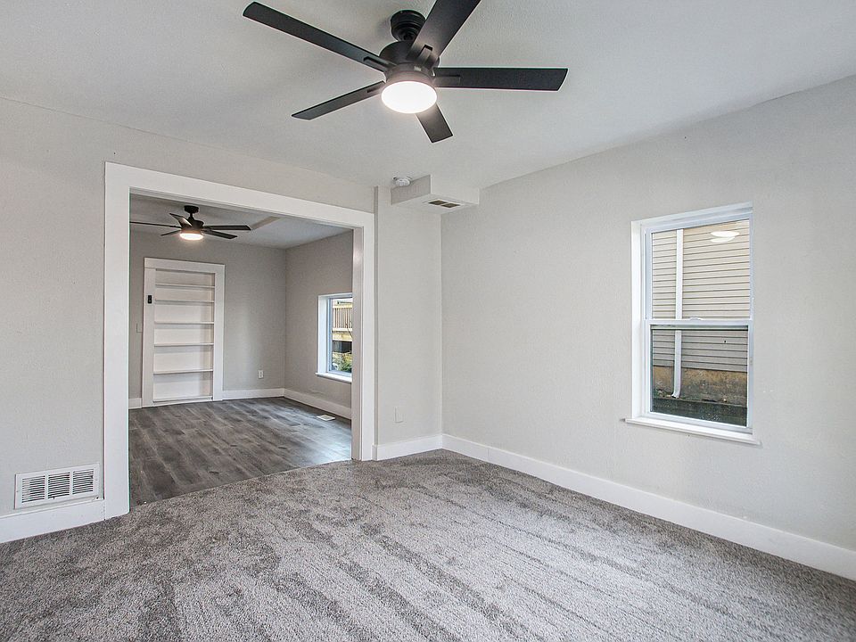 Unit 225 Living Room