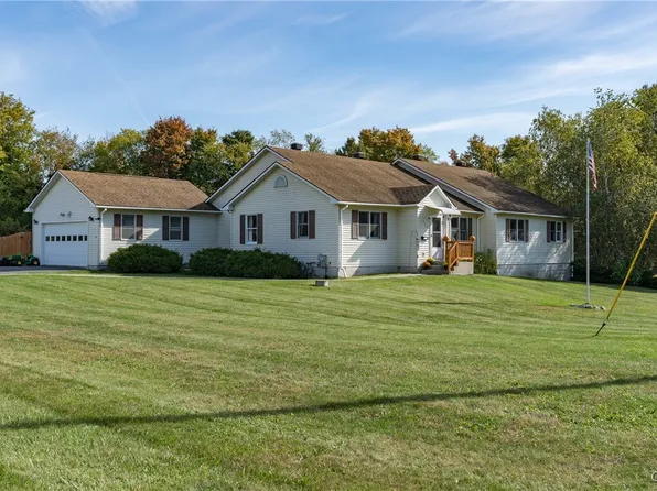 208 Leray St, Black River, NY 13612