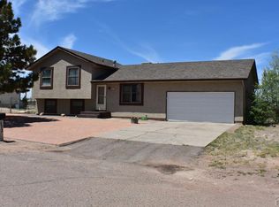 573 S Clarion Dr, Pueblo West, CO 81007
