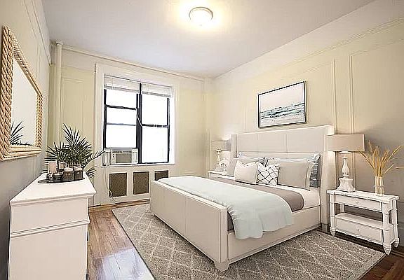 2nd image of 165 W 83rd St APT 4