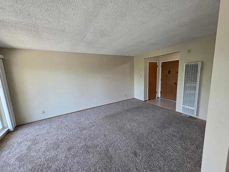 2201-2221 Princeton Dr — Photo 9