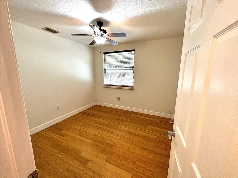 12624 NW 11th Ct — Photo 15