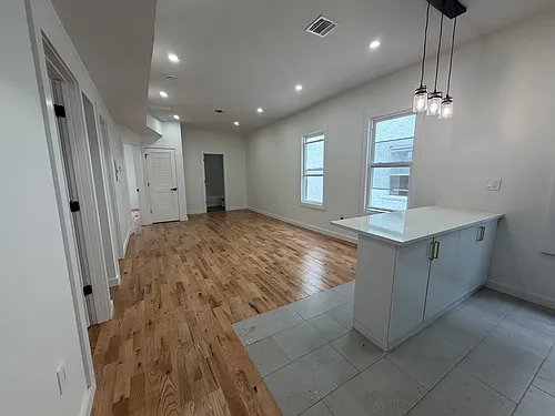 181 Woodside Ave #2F Photo 1