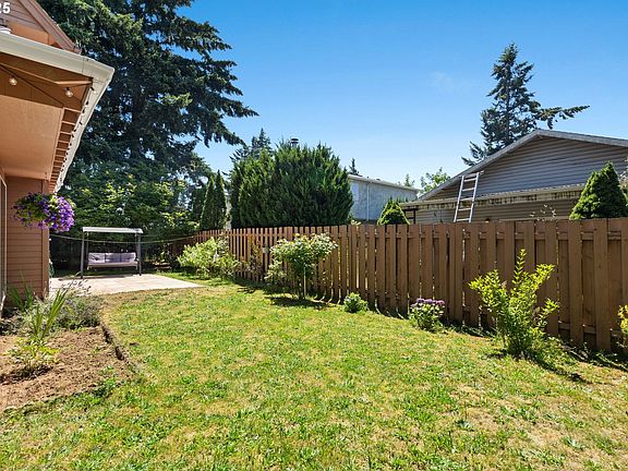 5th image of 14238 SE Rupert Dr