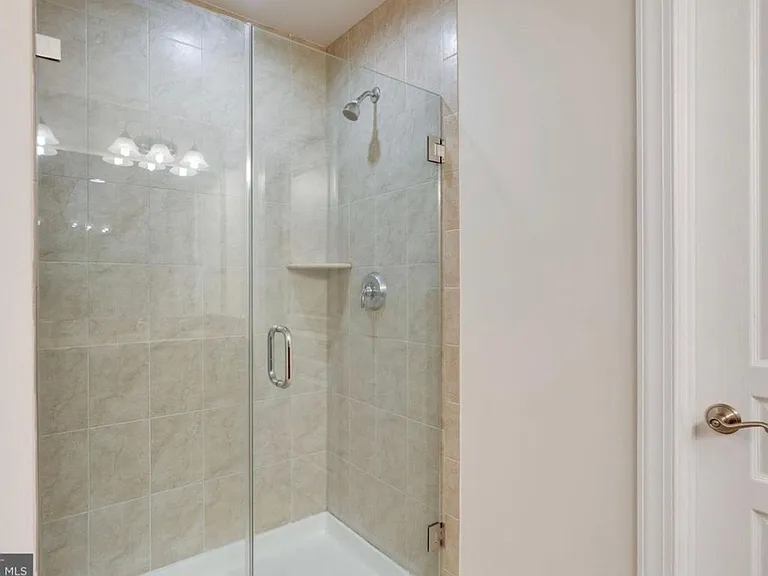 Danridge Manor Dr — Photo 15