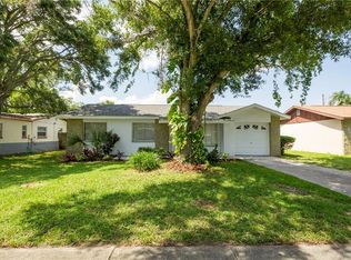 9015 109th Ave, Seminole, FL 33777