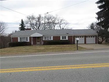408 Dorseyville Rd photo 1
