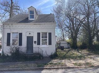 18 N 16th St, Belleville, IL 62220