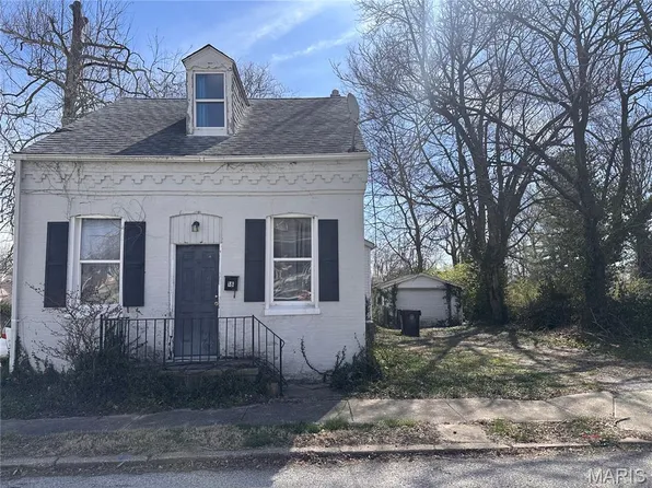 18 N 16th St, Belleville, IL 62220