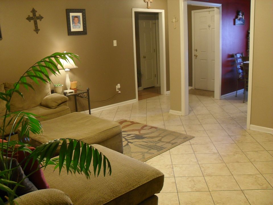 1st image of 4535 Hardwood Dr