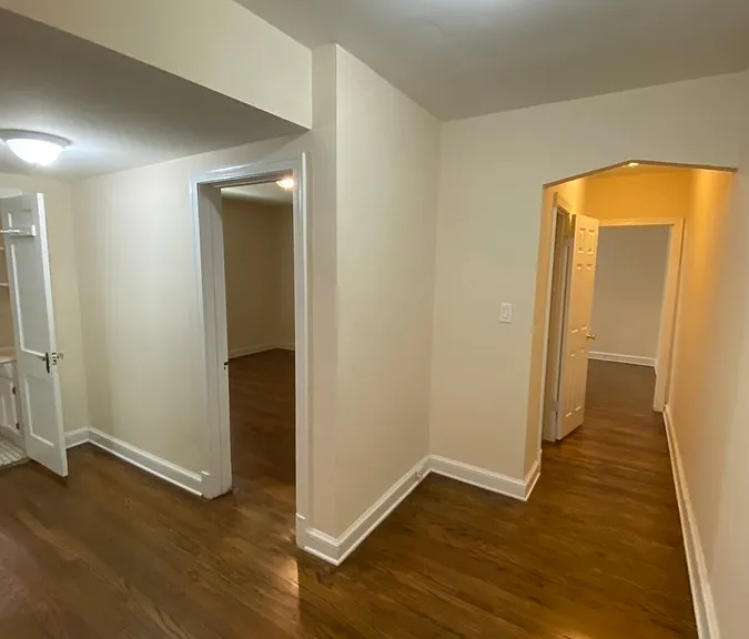 4012 Calvert St NW #1B — Photo 5