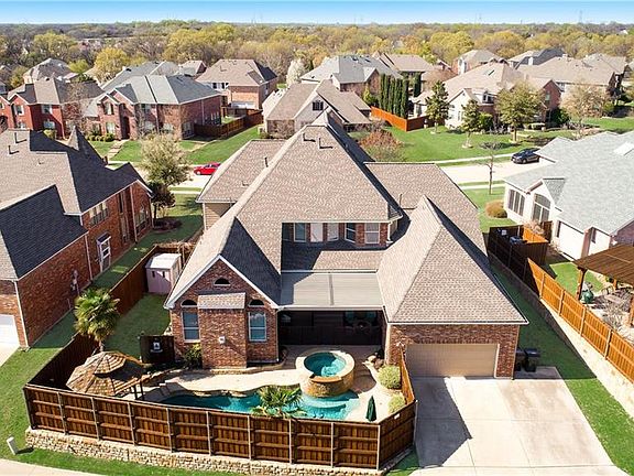 4th image of 3836 Wintergreen Dr