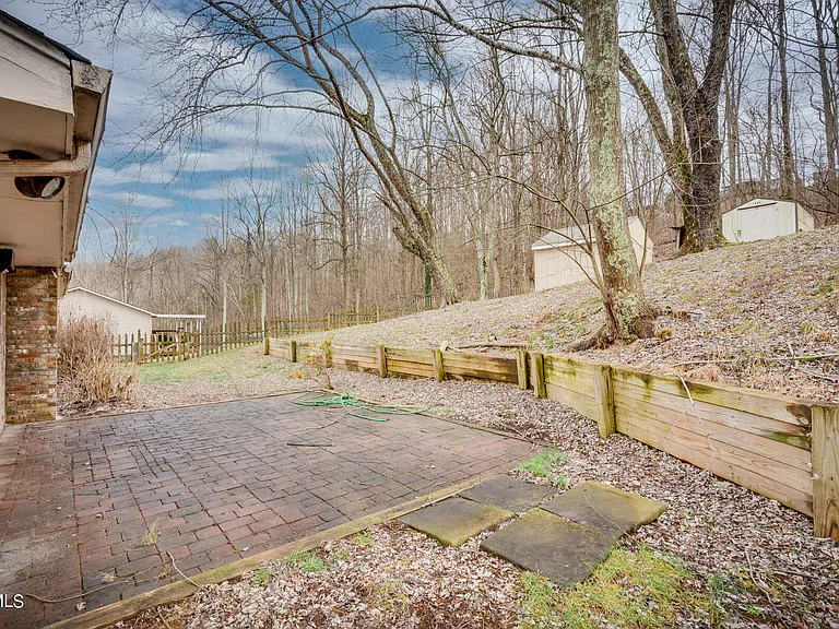 4637 Woodcliff Dr — Photo 20