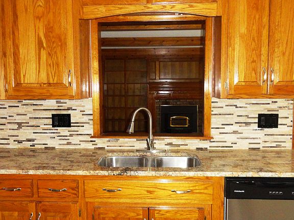 New backsplash and granite!