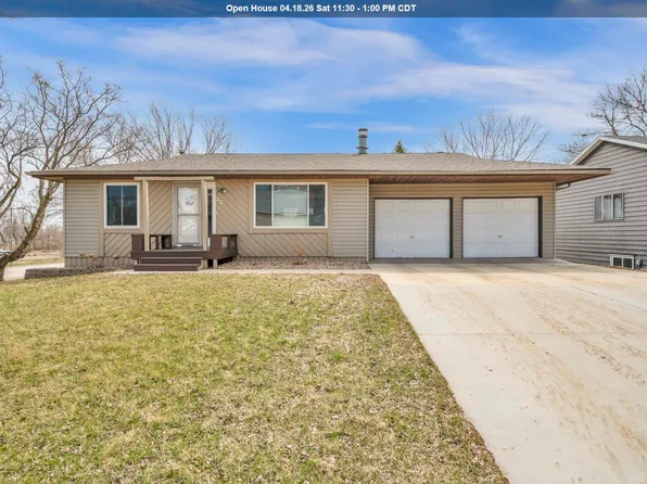 22 Maple Dr, Lake Park, IA 51347