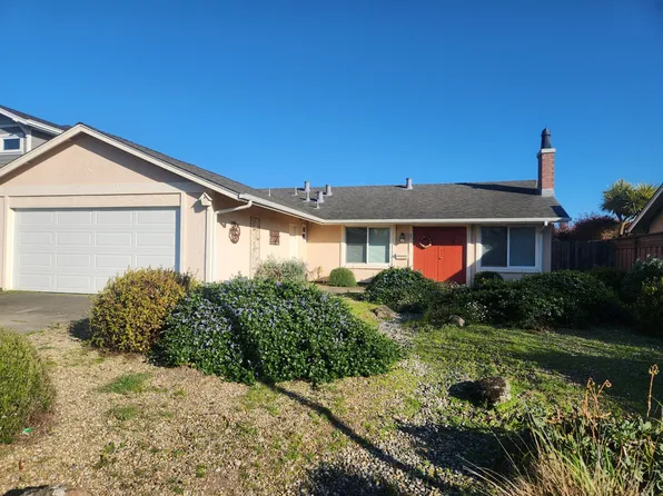 623 Spindrift Way, Half Moon Bay, CA 94019