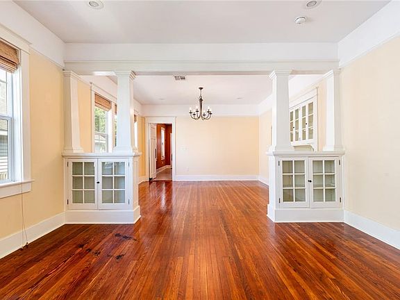 4th image of 4907 Music St