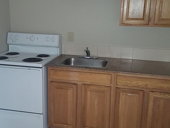 2nd image of 3685 Cleveland Ave APT C9
