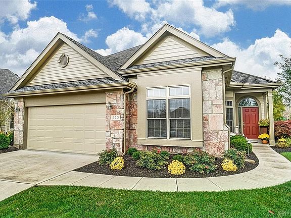 3rd image of 922 Villa Vista Pl