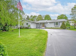 5833 Coventry Rd S, East Syracuse, NY 13057