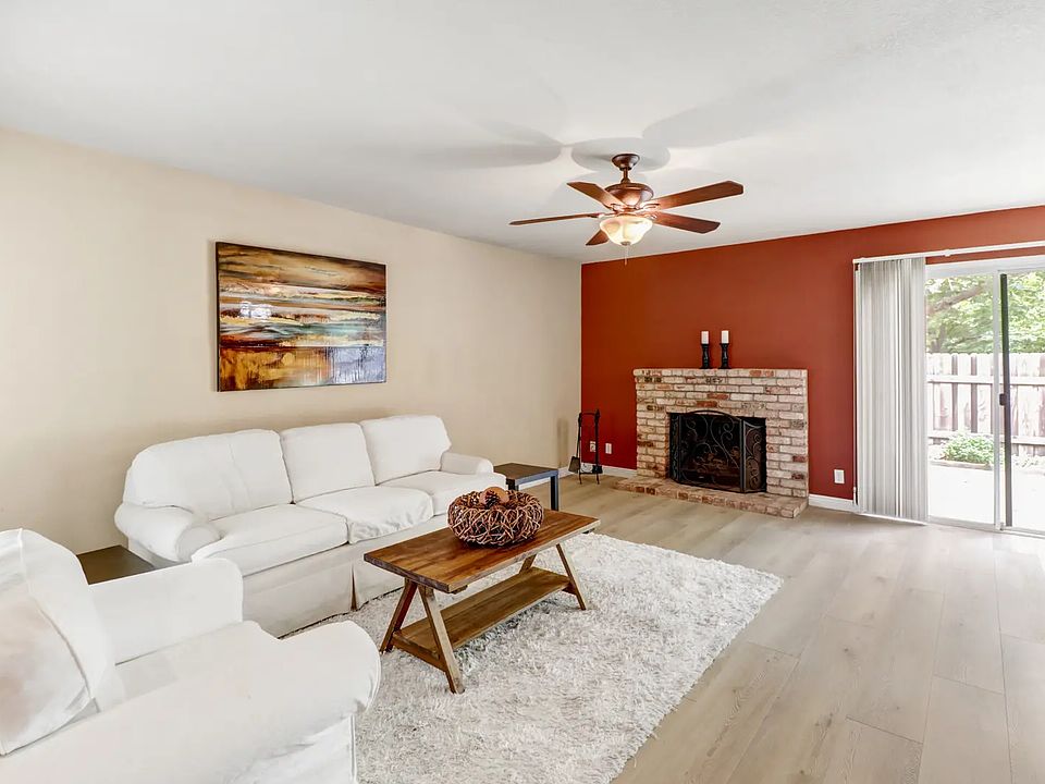 2nd image of 22XX Autumnleaf Ln #B