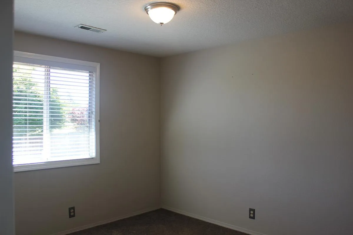4 bed, 2.5 bath, 1656 sqft, $2,850 — Photo 2