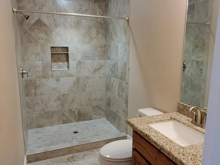 111 Gardenia St — Photo 6