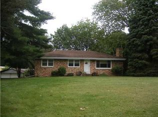 3501 Seminole Valley Rd NE, Cedar Rapids, IA 52411