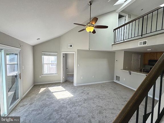 3rd image of 4354 Pembrook Village Dr