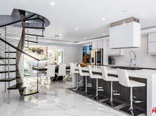5873 Spring Oak Dr, Los Angeles, CA 90068