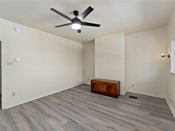 5th image of 2722 Mission St