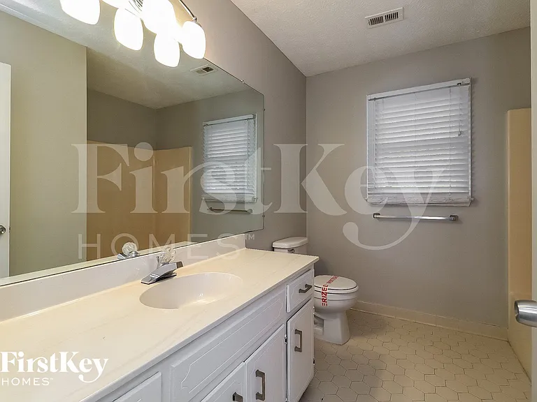 722 Altman Ct — Photo 13