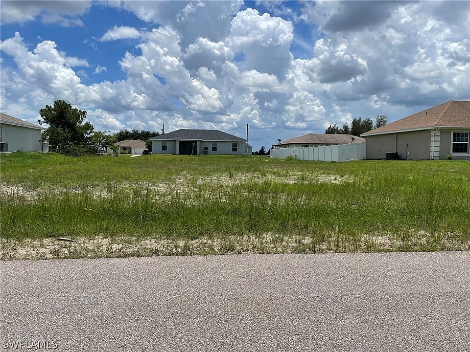 1st image of 1040 NE 44th St